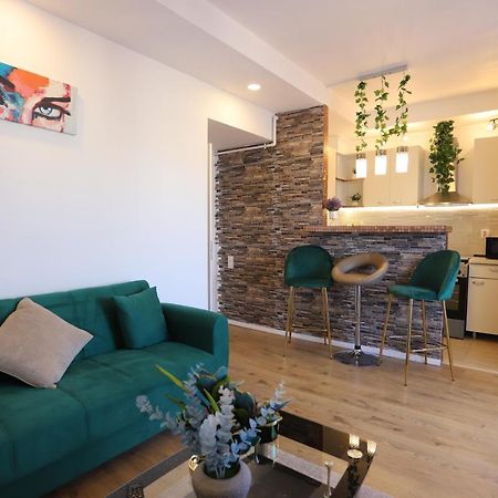Apartament Beauty Smarald By Cosmopolis Stefanestii de Jos 外观 照片