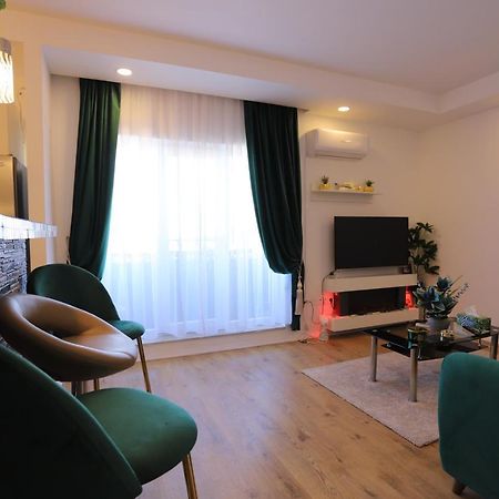 Apartament Beauty Smarald By Cosmopolis Stefanestii de Jos 外观 照片