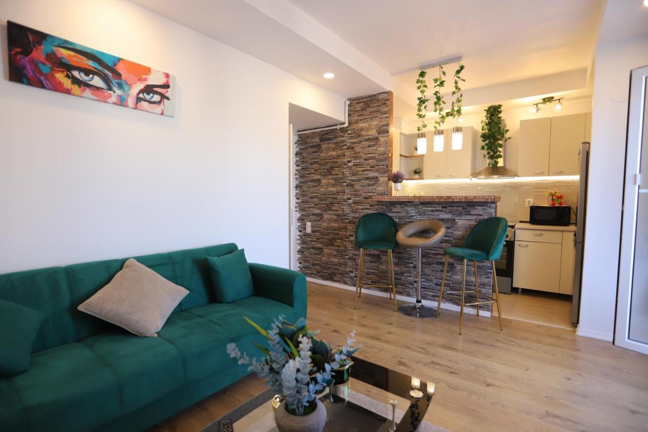 Apartament Beauty Smarald By Cosmopolis Stefanestii de Jos 外观 照片